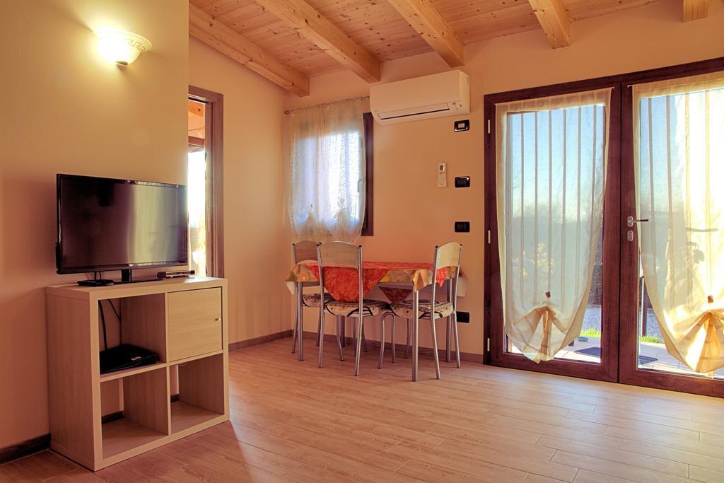 Agriturismo Il Melograno Tessera Exterior photo